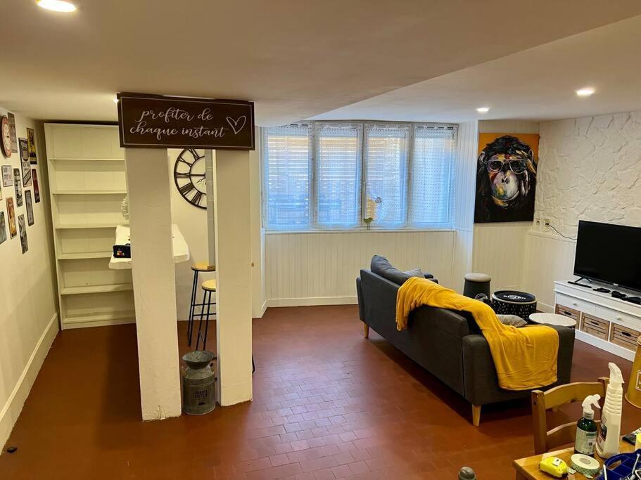 Dole : L Atelier Des Reves Apartment Ngoại thất bức ảnh