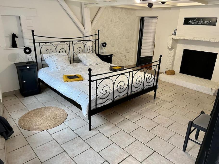 Dole : L Atelier Des Reves Apartment Ngoại thất bức ảnh