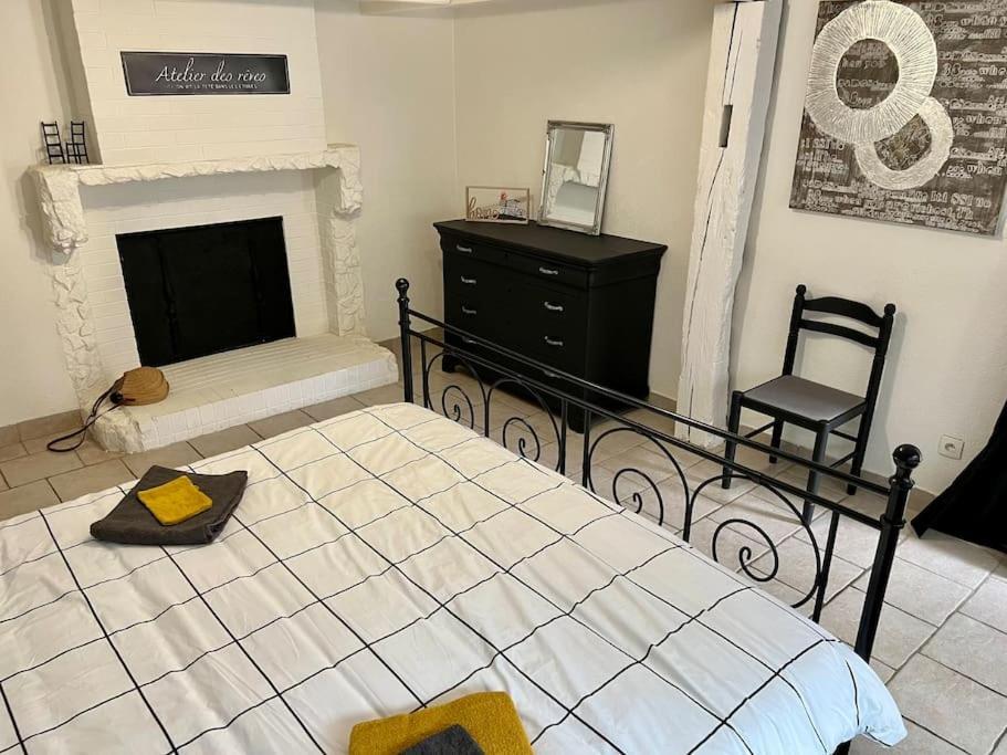 Dole : L Atelier Des Reves Apartment Ngoại thất bức ảnh